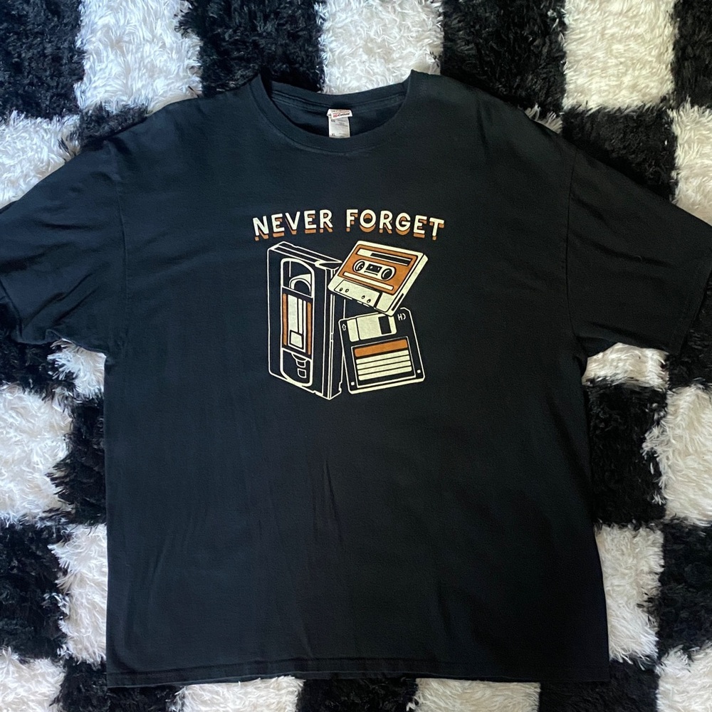 Black Graphic Tee with funny 90’s design - XL